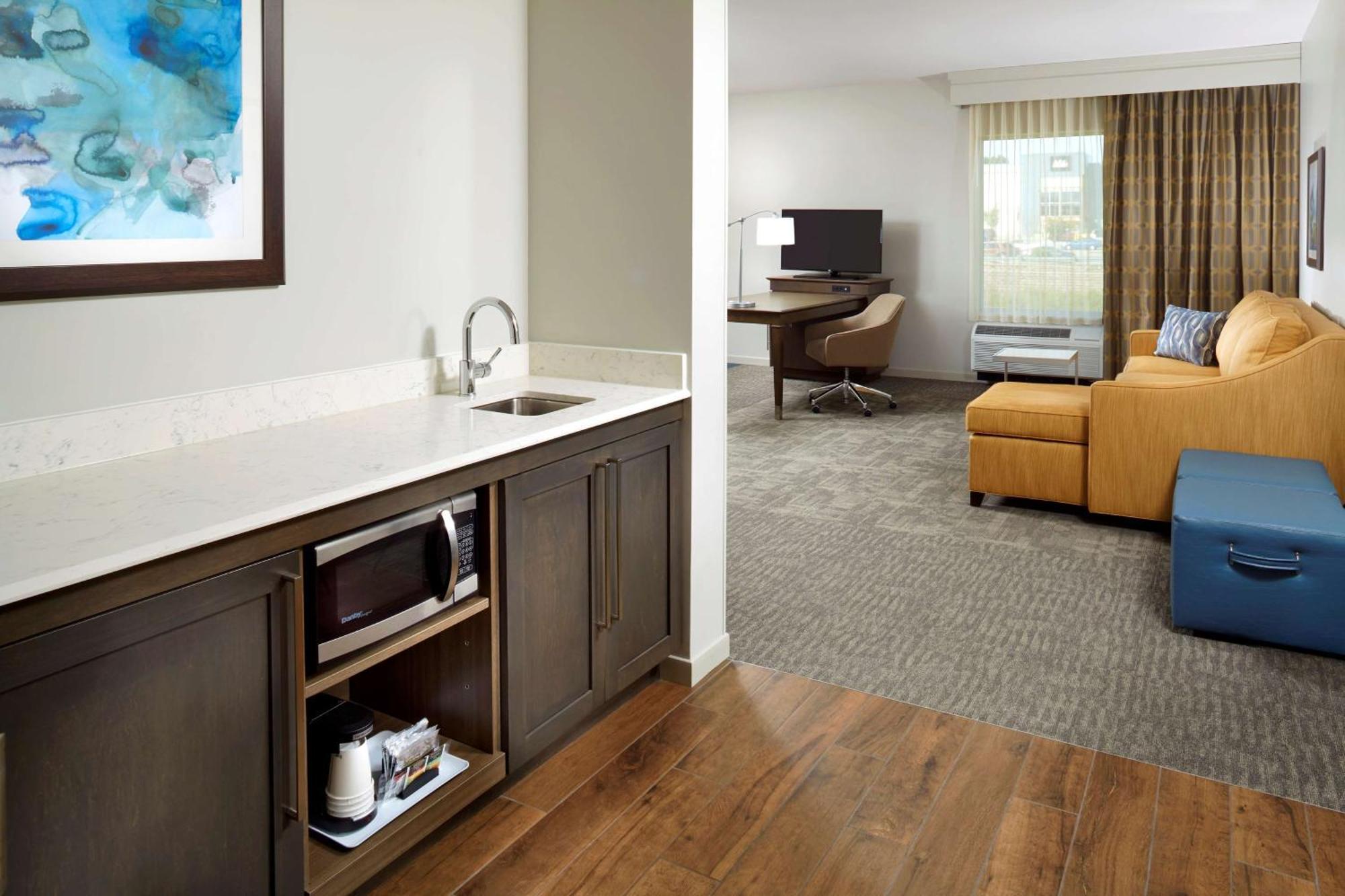 Hampton Inn & Suites Pittsburgh Airport South/Settlers Ridge Robinson Township Exterior foto