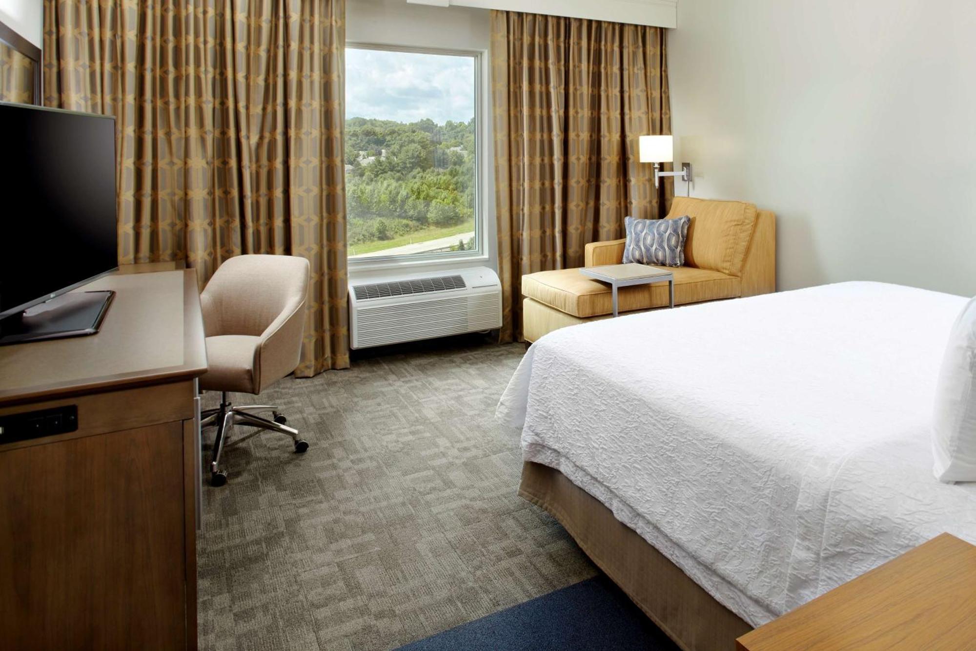 Hampton Inn & Suites Pittsburgh Airport South/Settlers Ridge Robinson Township Exterior foto